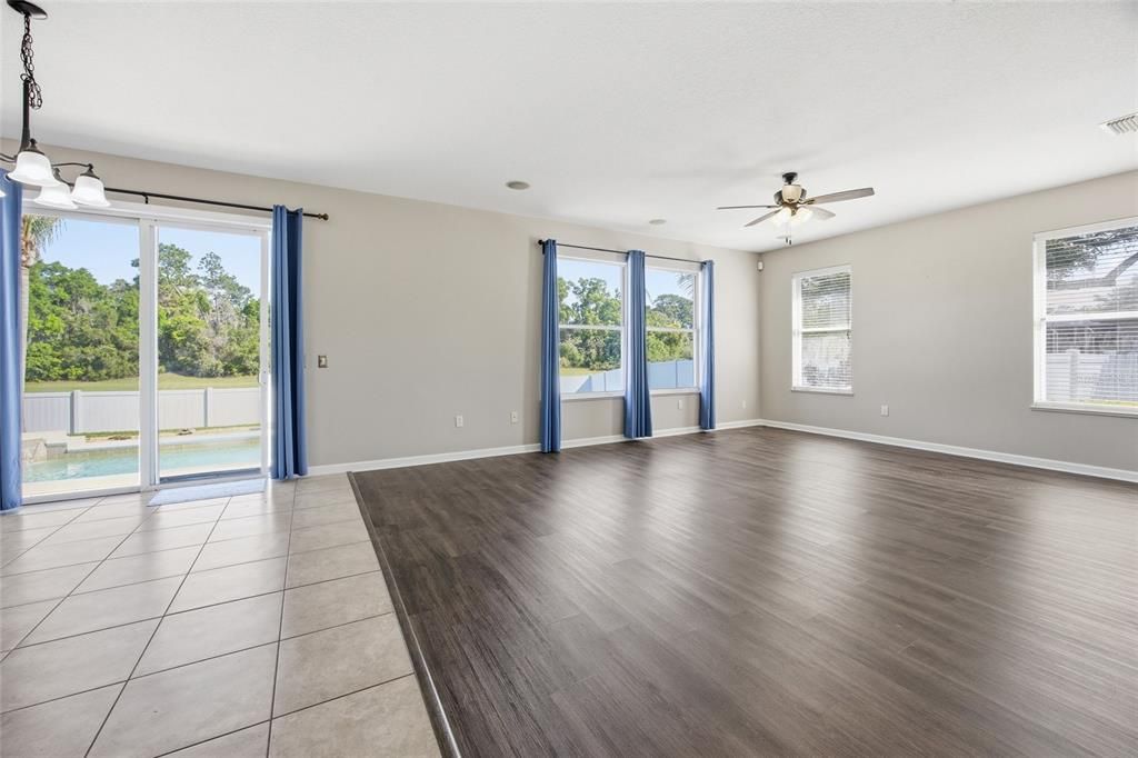 En Venta: $428,000 (3 camas, 2 baños, 2123 Pies cuadrados)