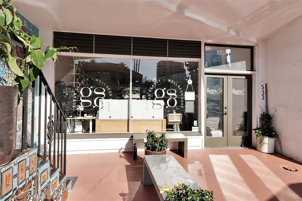 For Sale: $8,500,000 (10 beds, 0 baths, 13762 Square Feet)