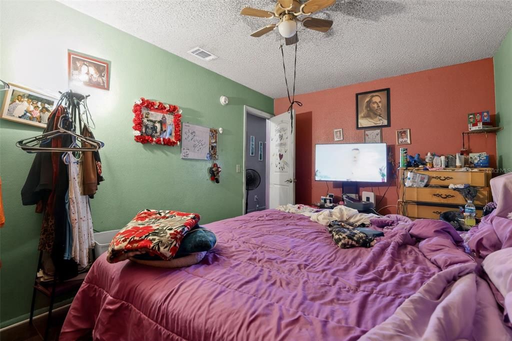 En Venta: $159,000 (2 camas, 1 baños, 900 Pies cuadrados)