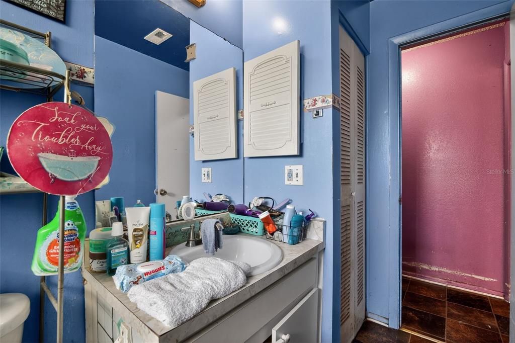 En Venta: $159,000 (2 camas, 1 baños, 900 Pies cuadrados)