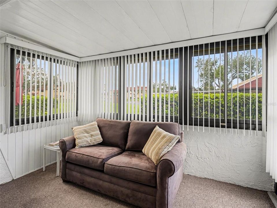 На продажу: $135,000 (2 спален, 2 ванн, 1014 Квадратных фут)