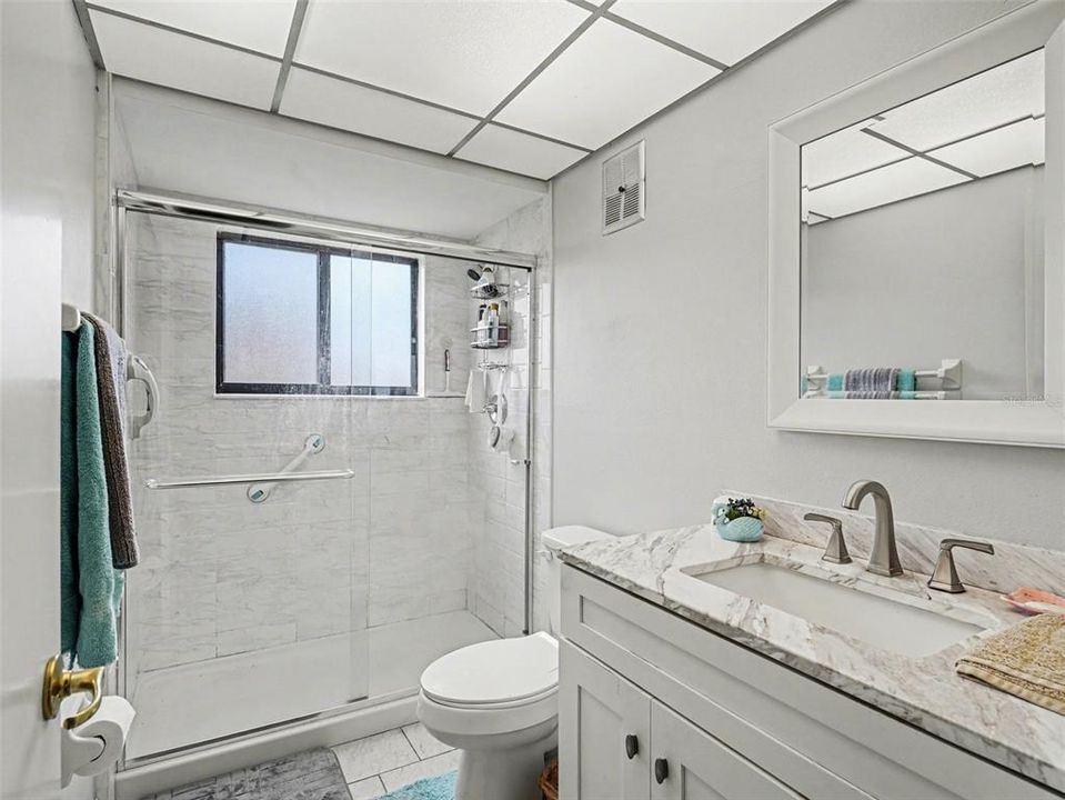 На продажу: $135,000 (2 спален, 2 ванн, 1014 Квадратных фут)