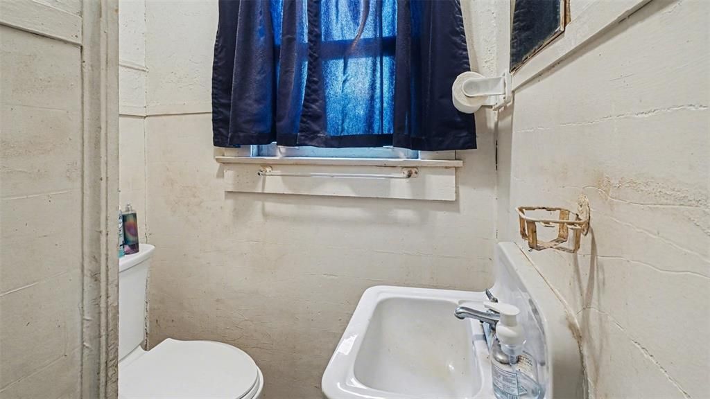 For Sale: $399,000 (0 beds, 0 baths, 1520 Square Feet)
