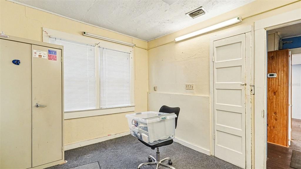 For Sale: $399,000 (0 beds, 0 baths, 1520 Square Feet)