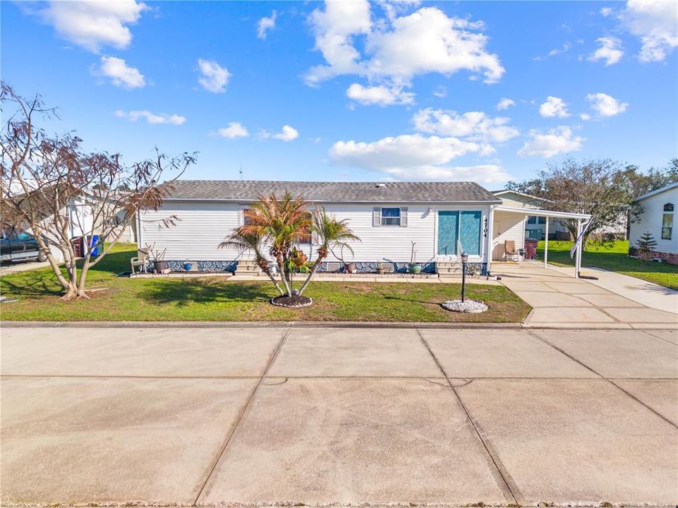 For Sale: $200,000 (2 beds, 2 baths, 1269 Square Feet)