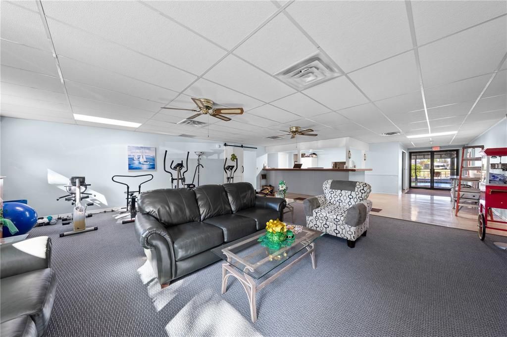 For Sale: $200,000 (2 beds, 2 baths, 1269 Square Feet)