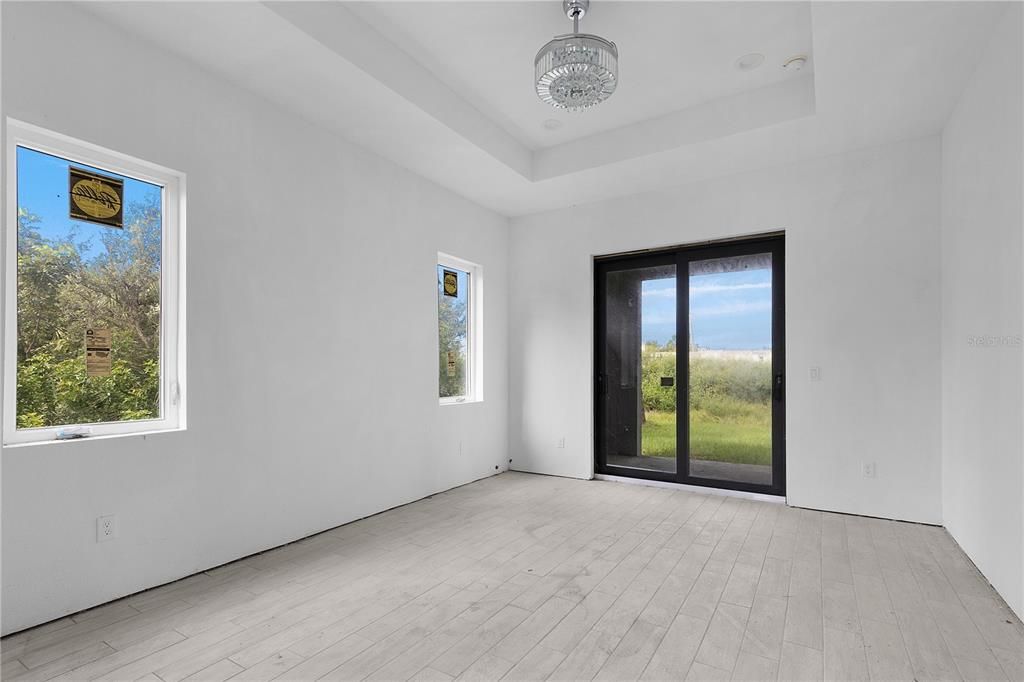Под контрактом: $249,900 (3 спален, 2 ванн, 1686 Квадратных фут)