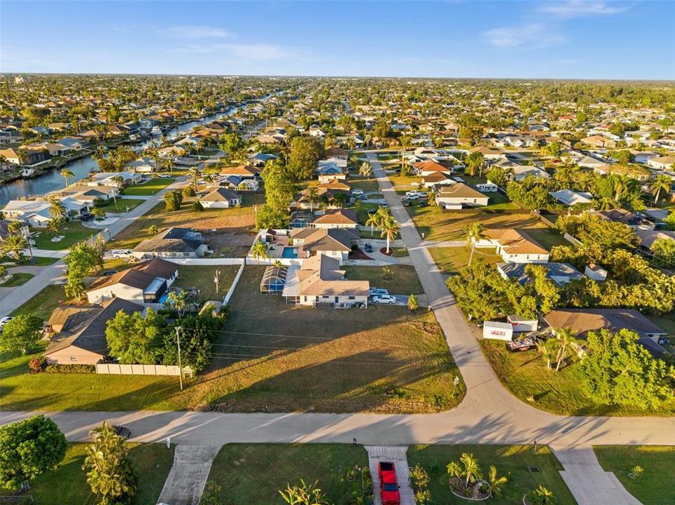 На продажу: $94,900 (0.23 acres)