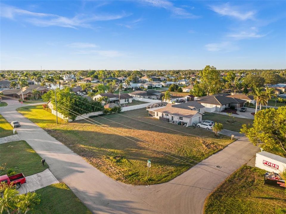 На продажу: $94,900 (0.23 acres)