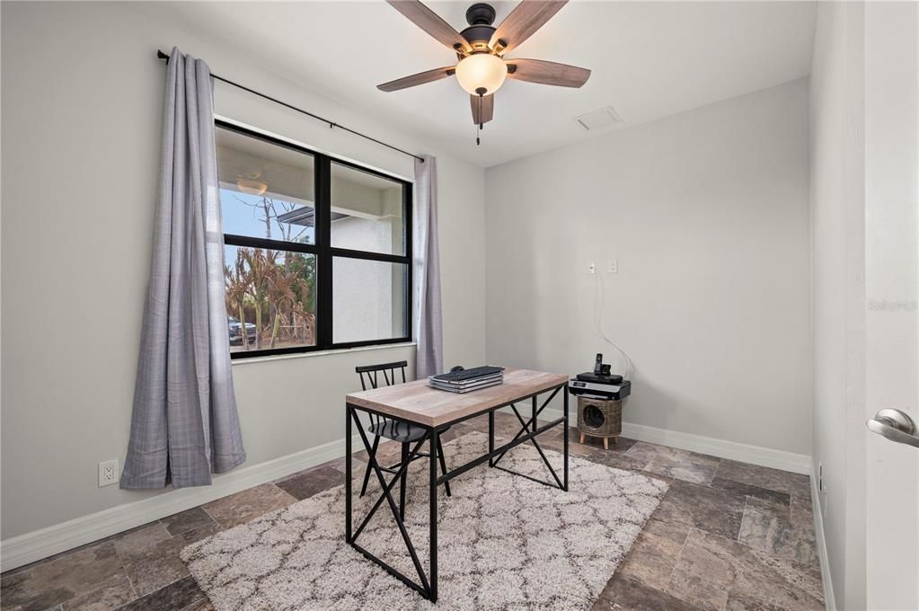 For Sale: $899,000 (3 beds, 2 baths, 1880 Square Feet)