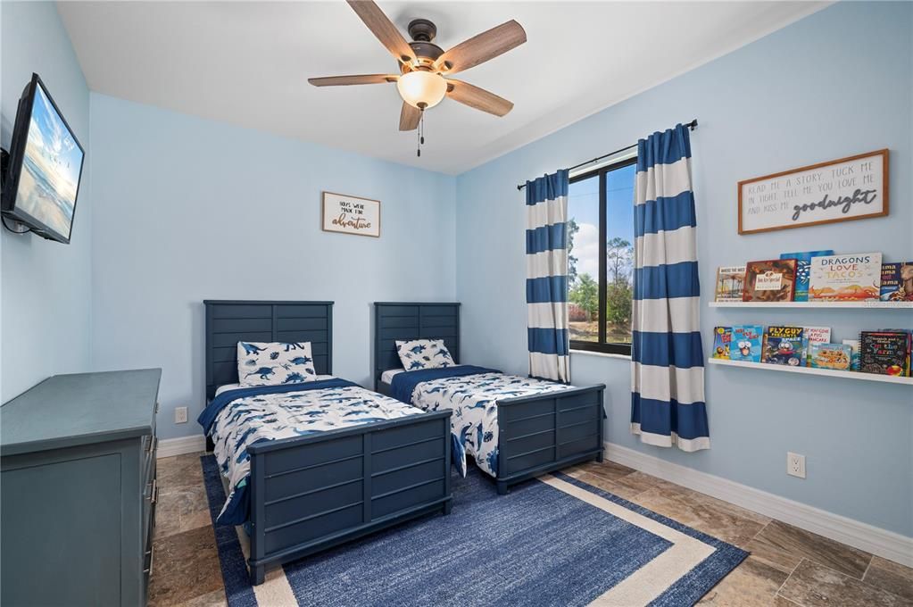 For Sale: $899,000 (3 beds, 2 baths, 1880 Square Feet)