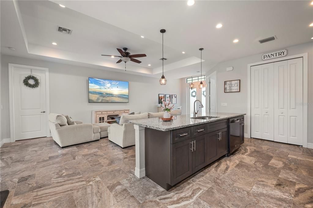 For Sale: $899,000 (3 beds, 2 baths, 1880 Square Feet)