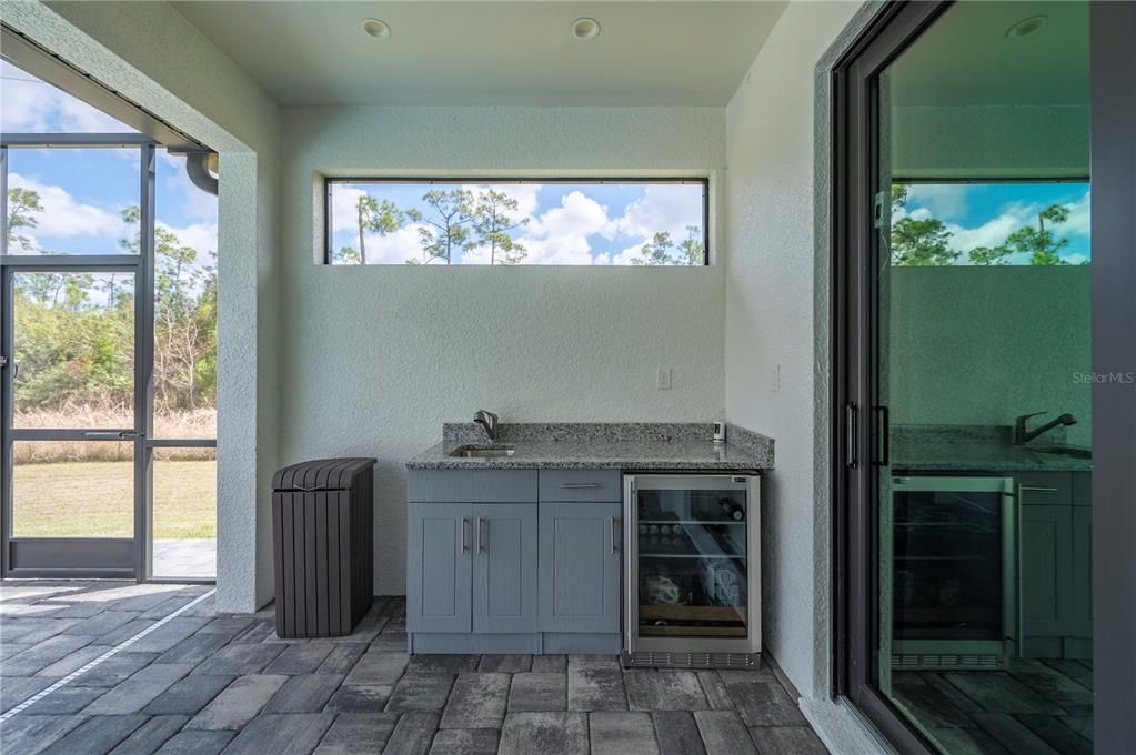 For Sale: $899,000 (3 beds, 2 baths, 1880 Square Feet)
