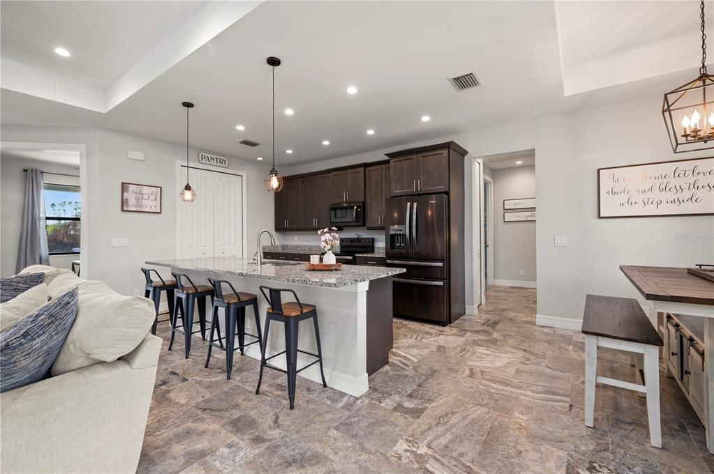 For Sale: $899,000 (3 beds, 2 baths, 1880 Square Feet)