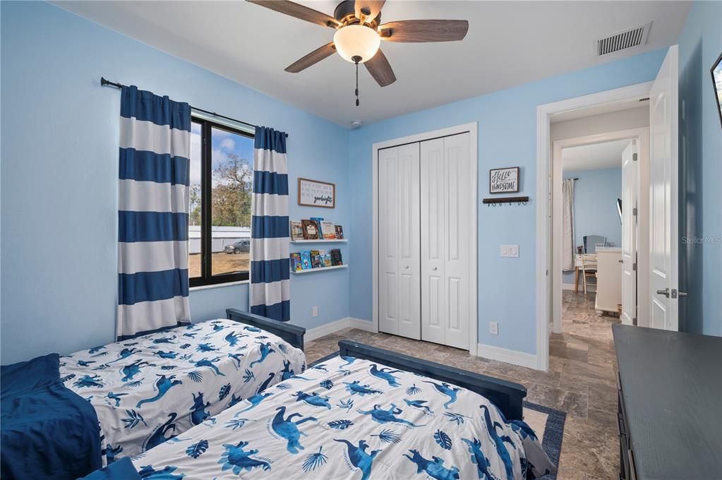 For Sale: $899,000 (3 beds, 2 baths, 1880 Square Feet)