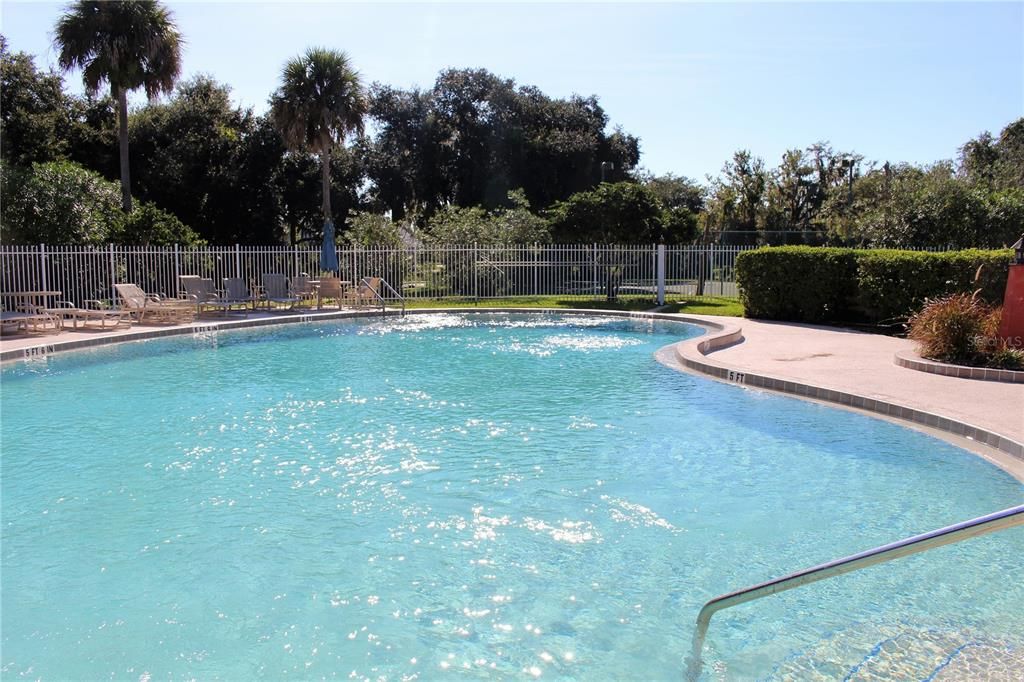 For Sale: $289,000 (2 beds, 2 baths, 1254 Square Feet)