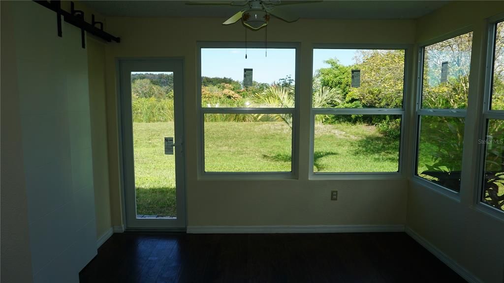 For Sale: $169,900 (2 beds, 2 baths, 1125 Square Feet)