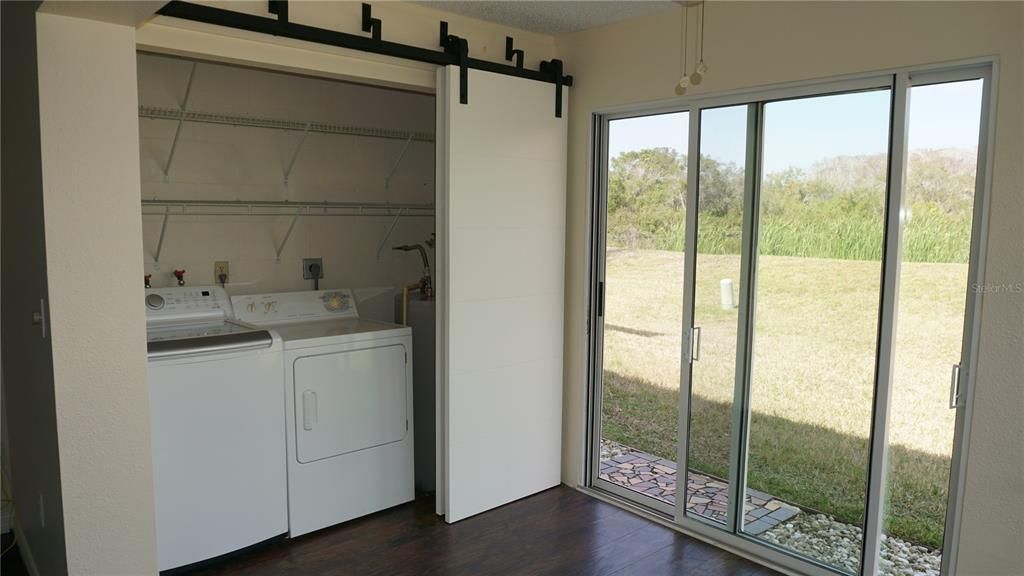 For Sale: $169,900 (2 beds, 2 baths, 1125 Square Feet)