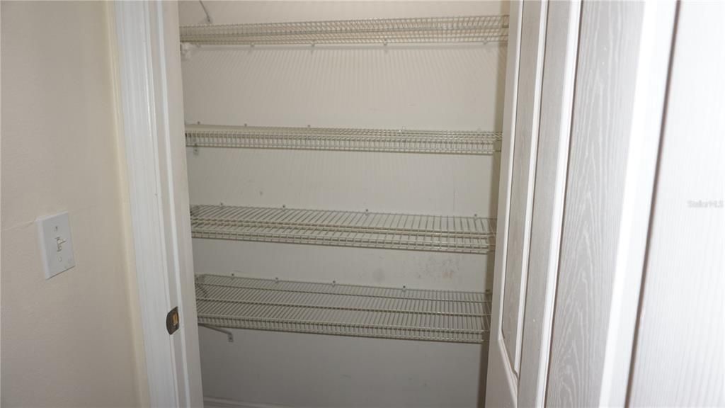 For Sale: $169,900 (2 beds, 2 baths, 1125 Square Feet)