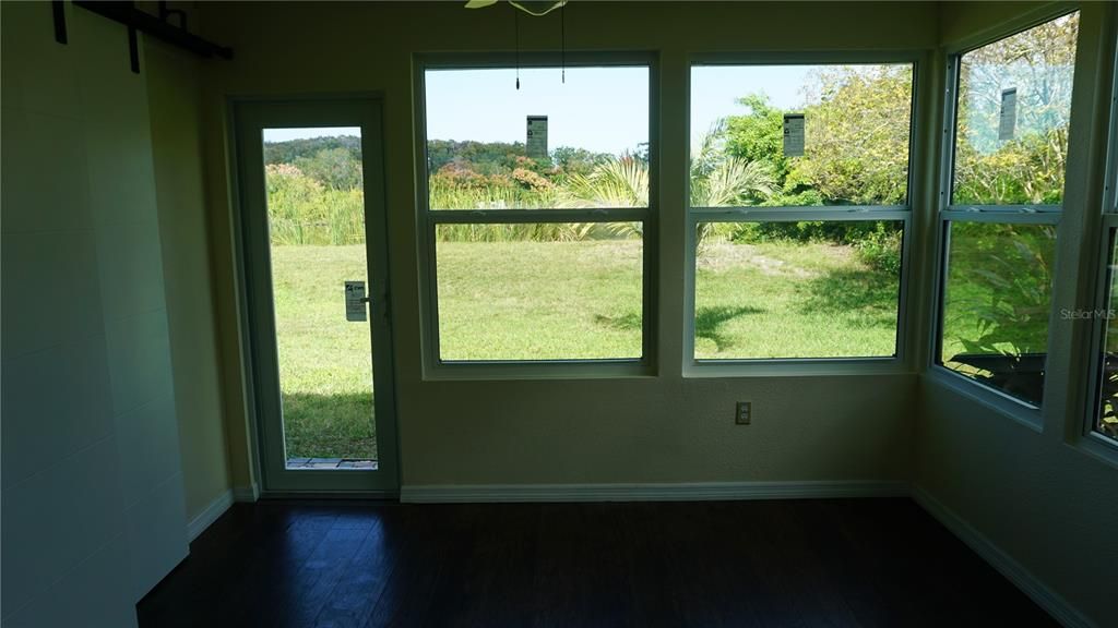 For Sale: $169,900 (2 beds, 2 baths, 1125 Square Feet)