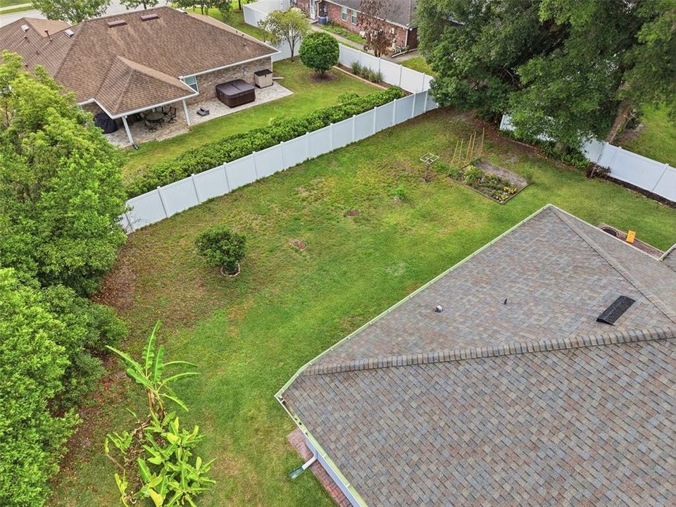 合同活跃: $469,900 (4 贝兹, 3 浴室, 2524 平方英尺)