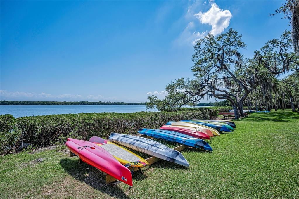 For Sale: $398,900 (2 beds, 2 baths, 1294 Square Feet)