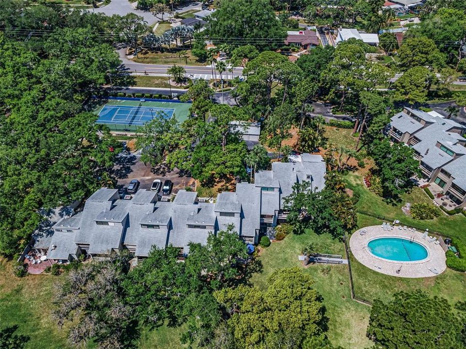 For Sale: $398,900 (2 beds, 2 baths, 1294 Square Feet)