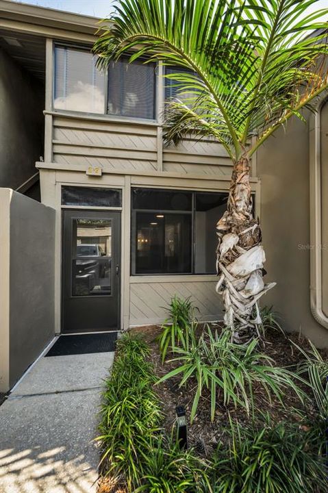 For Sale: $398,900 (2 beds, 2 baths, 1294 Square Feet)