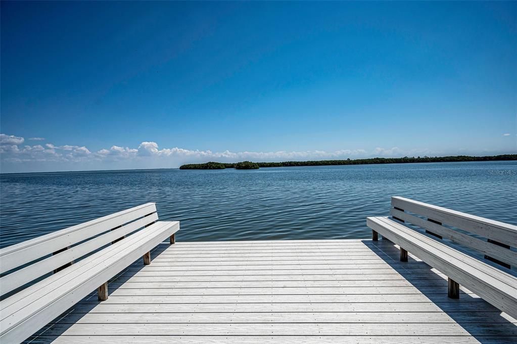 For Sale: $398,900 (2 beds, 2 baths, 1294 Square Feet)