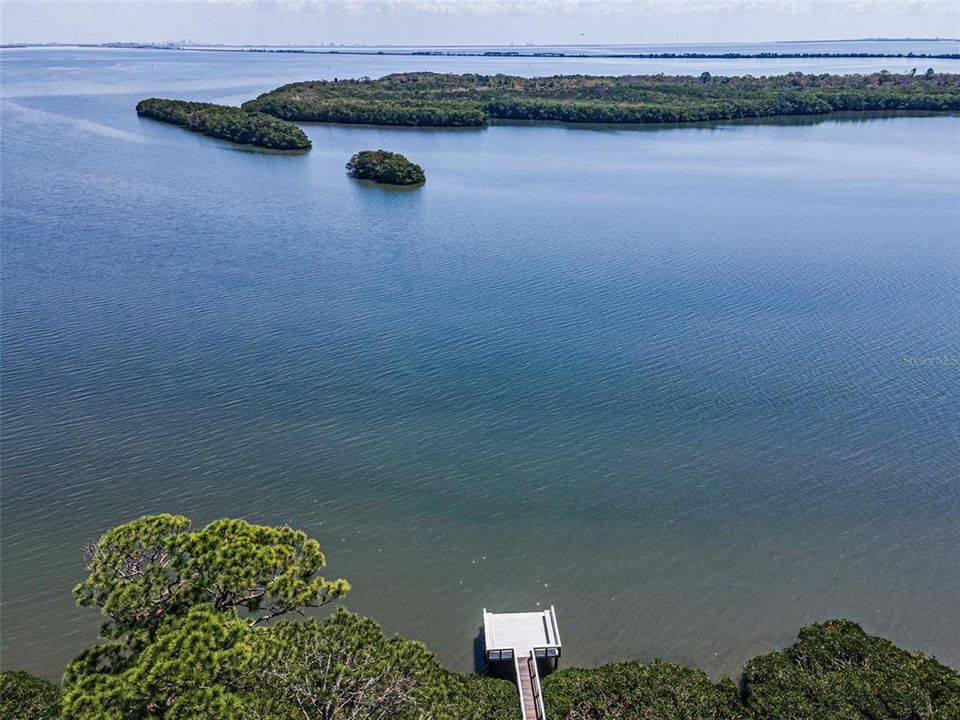 For Sale: $398,900 (2 beds, 2 baths, 1294 Square Feet)