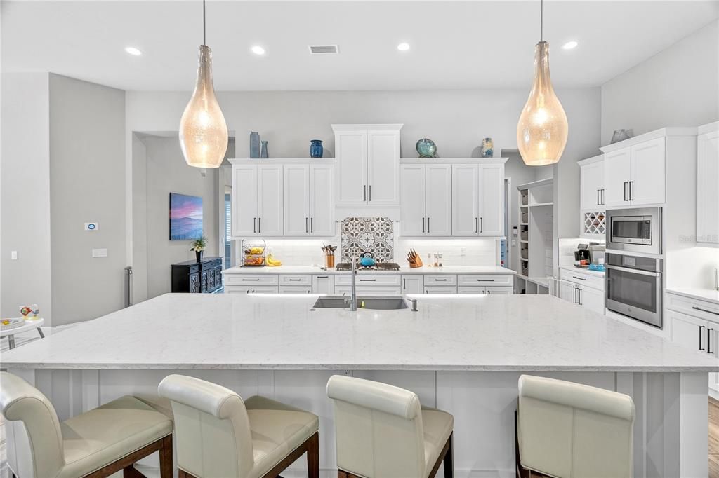 На продажу: $782,500 (4 спален, 3 ванн, 2684 Квадратных фут)