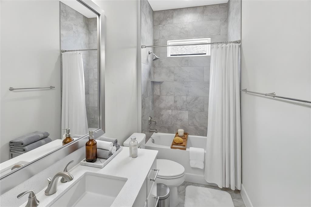 На продажу: $782,500 (4 спален, 3 ванн, 2684 Квадратных фут)