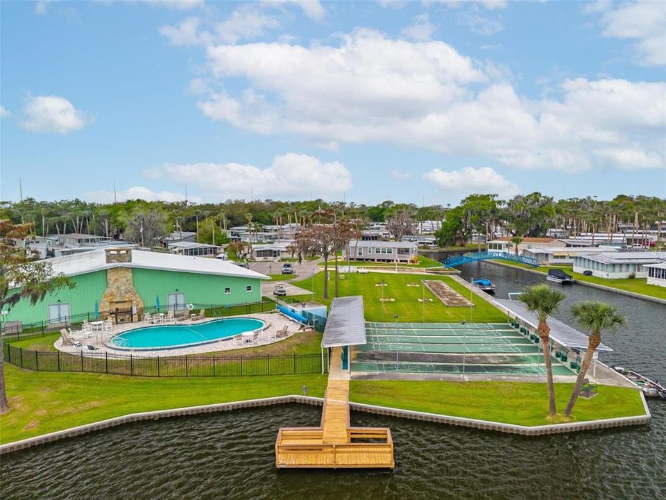 На продажу: $149,900 (3 спален, 2 ванн, 1320 Квадратных фут)