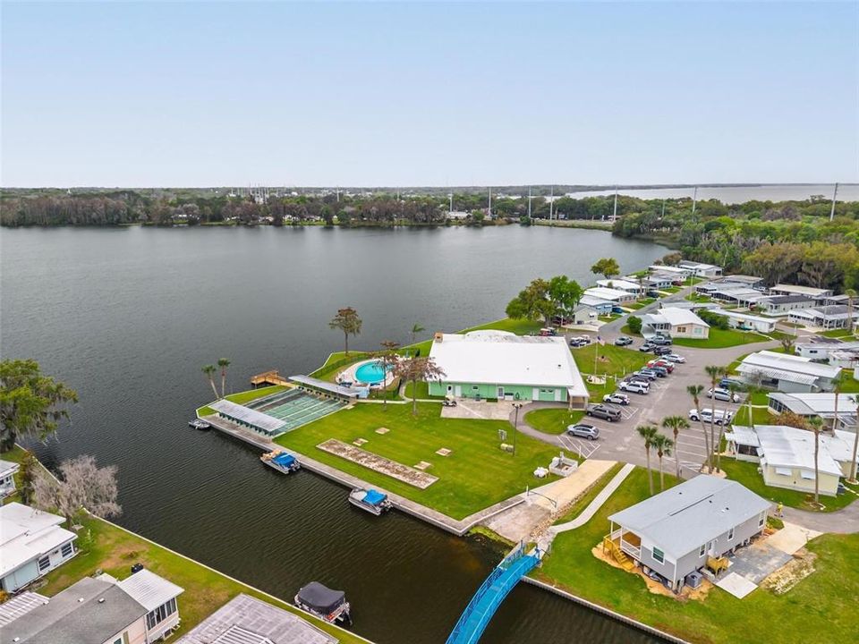 На продажу: $149,900 (3 спален, 2 ванн, 1320 Квадратных фут)