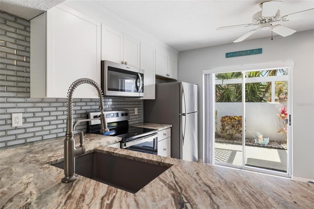 For Rent: $4,500 (2 beds, 2 baths, 1175 Square Feet)