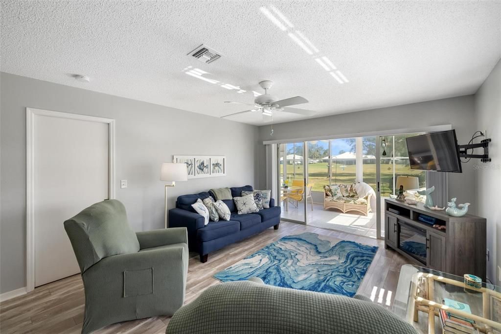 For Rent: $4,500 (2 beds, 2 baths, 1175 Square Feet)