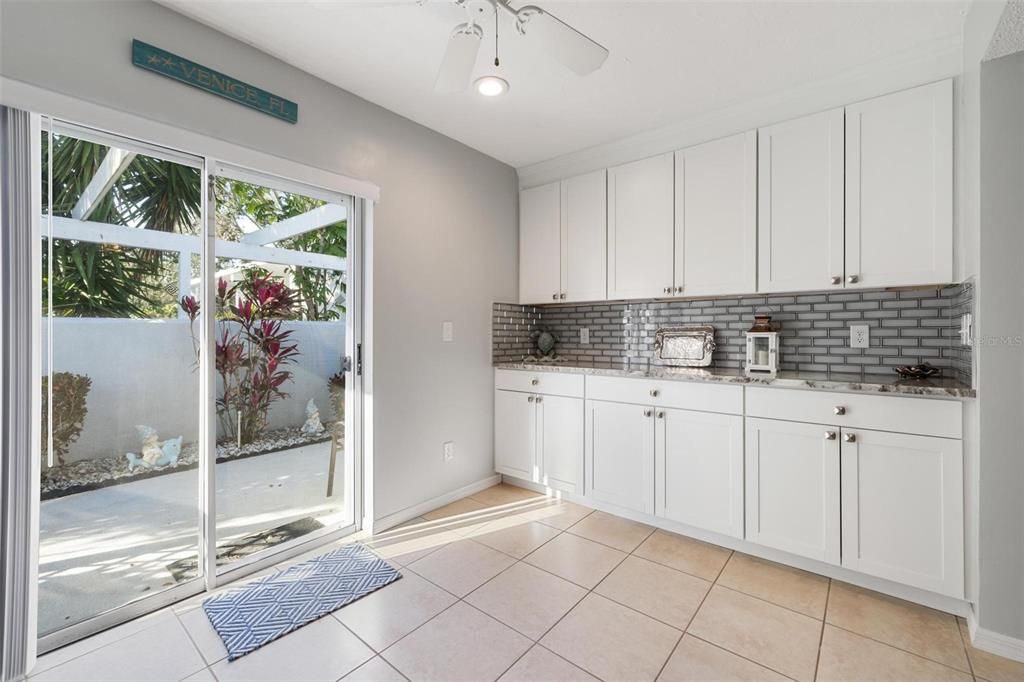 For Rent: $4,500 (2 beds, 2 baths, 1175 Square Feet)