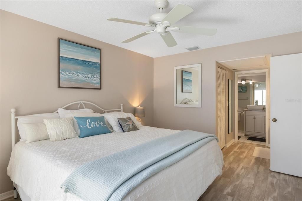 For Rent: $4,500 (2 beds, 2 baths, 1175 Square Feet)