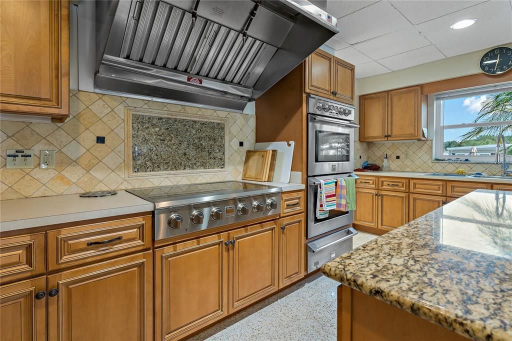 В аренду: $1,700 (2 спален, 2 ванн, 944 Квадратных фут)