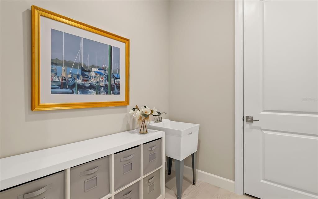 Activo con contrato: $520,000 (3 camas, 2 baños, 2074 Pies cuadrados)