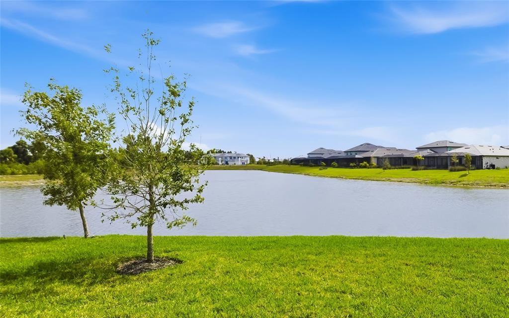 Activo con contrato: $520,000 (3 camas, 2 baños, 2074 Pies cuadrados)