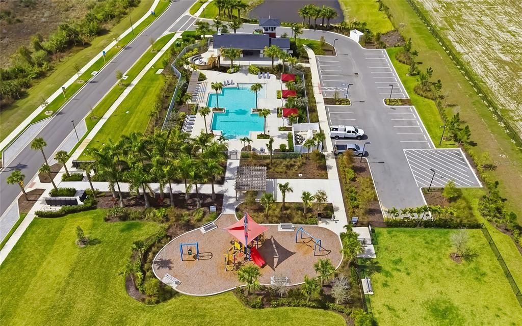 Activo con contrato: $520,000 (3 camas, 2 baños, 2074 Pies cuadrados)