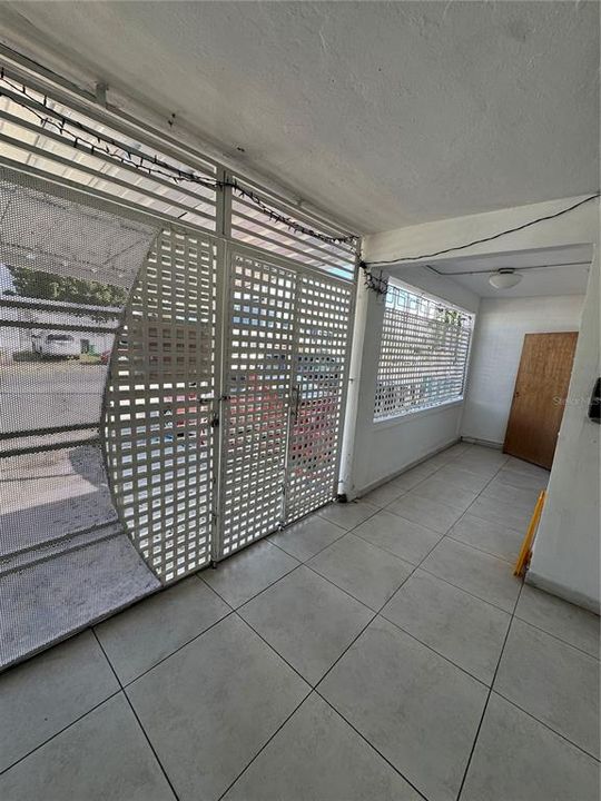На продажу: $260,000 (5 спален, 2 ванн, 2244 Квадратных фут)