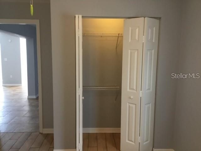 出租: $1,300 (2 贝兹, 1 浴室, 1000 平方英尺)