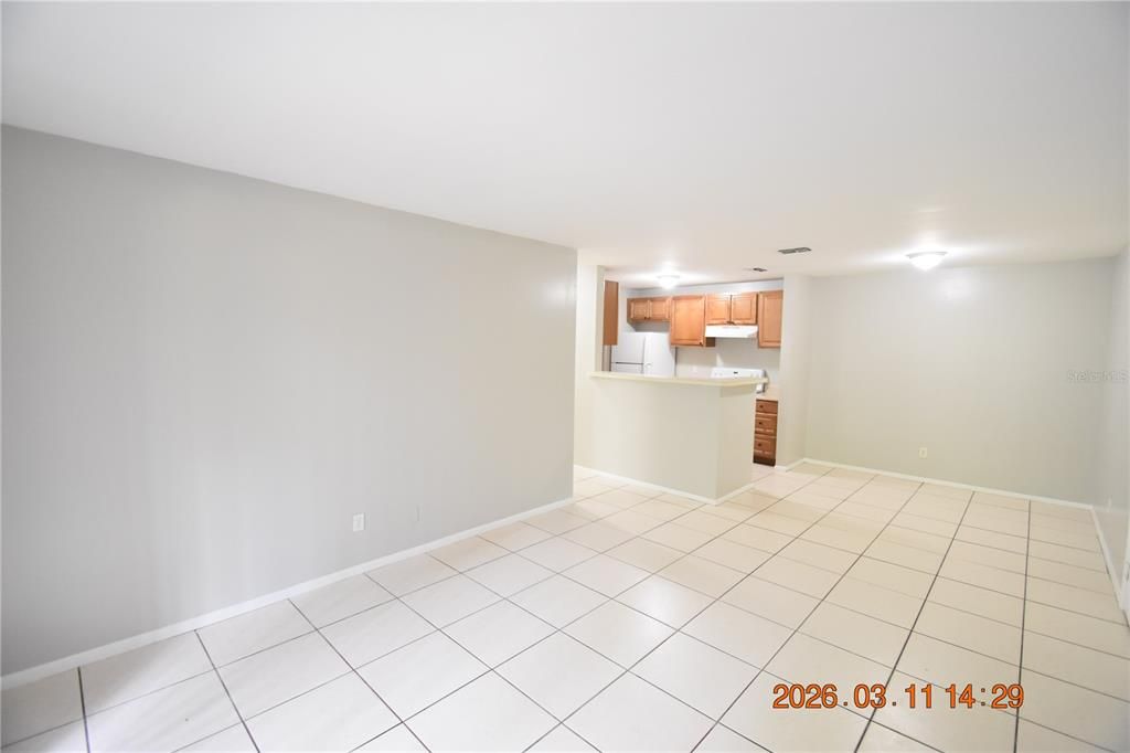 Active With Contract: $1,595 (3 beds, 2 baths, 985 Square Feet)