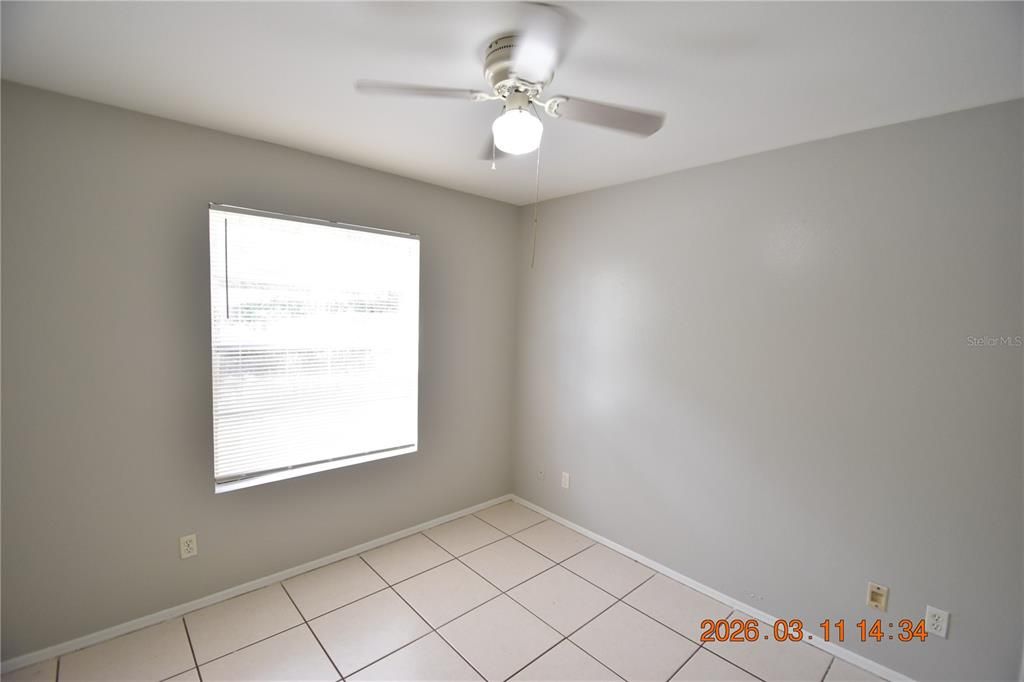 Active With Contract: $1,595 (3 beds, 2 baths, 985 Square Feet)