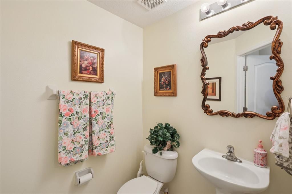 Activo con contrato: $225,000 (2 camas, 2 baños, 1260 Pies cuadrados)