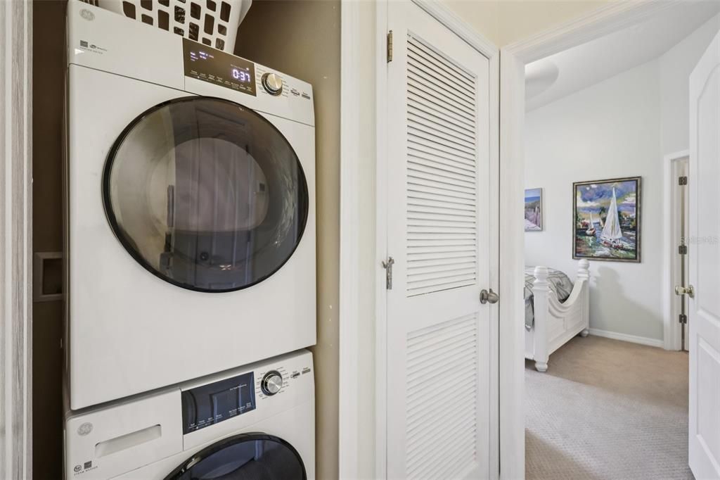 Activo con contrato: $225,000 (2 camas, 2 baños, 1260 Pies cuadrados)