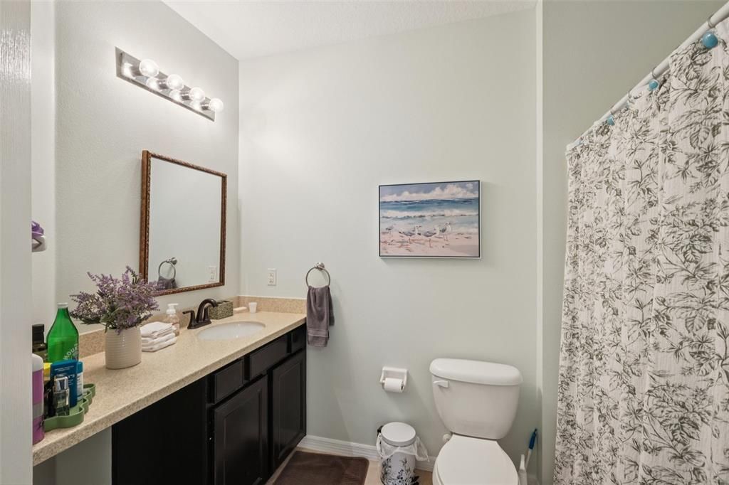 Activo con contrato: $225,000 (2 camas, 2 baños, 1260 Pies cuadrados)