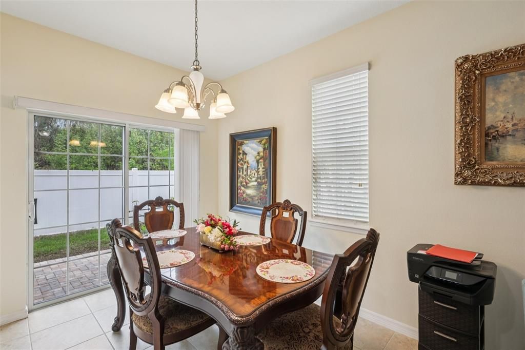 Activo con contrato: $225,000 (2 camas, 2 baños, 1260 Pies cuadrados)